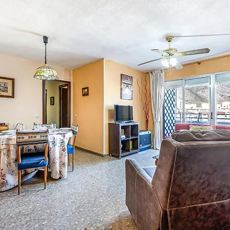 Apartment 4 Bedroom In